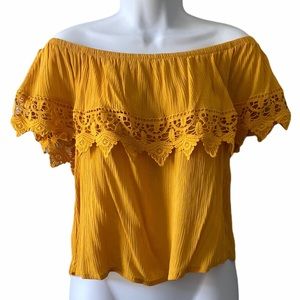 AMBIANCE Off-the-Shoulder Blouse
